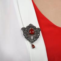 Gümüş Tasarım Sarmaşık Figürlü Bayan Yaka İğnesi Broş Takı
